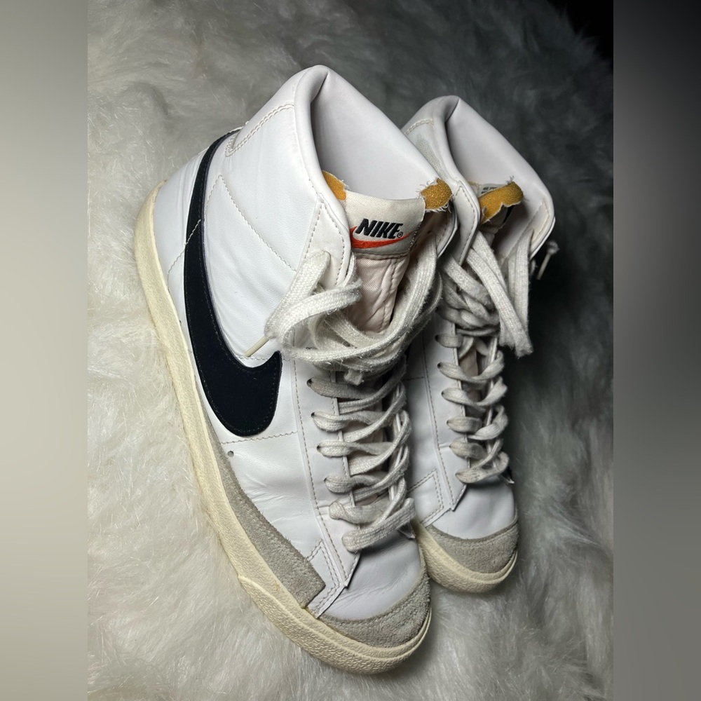 Nike Men's White and Black High-Top Sneakers